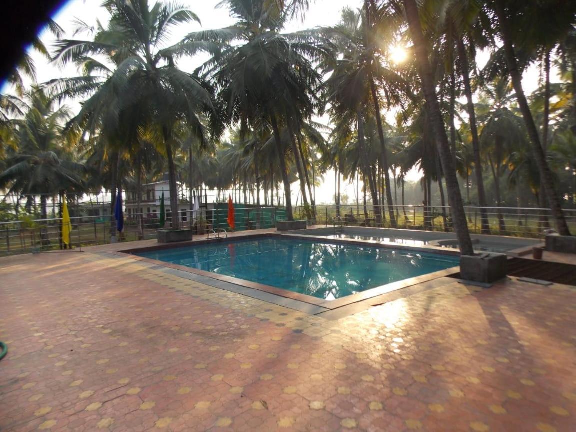 A Coconut Valley Resort Palghar Экстерьер фото